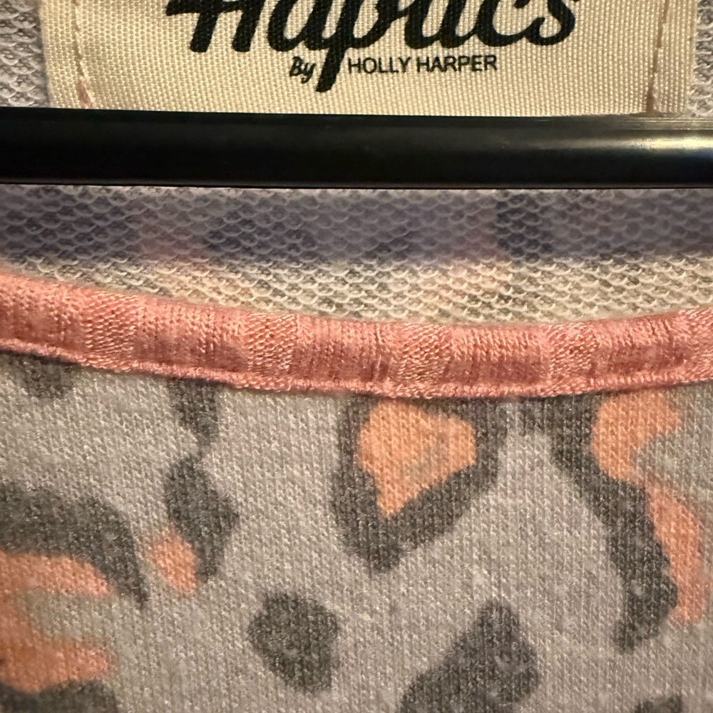 🐆 **Haptics by Holly Harper Colorblock Leopard & Stripe Top – Size S** 🐆 - Picture 5 of 6